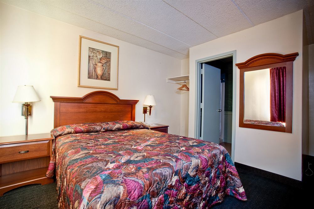 Inns Of Virginia Falls Church Extérieur photo