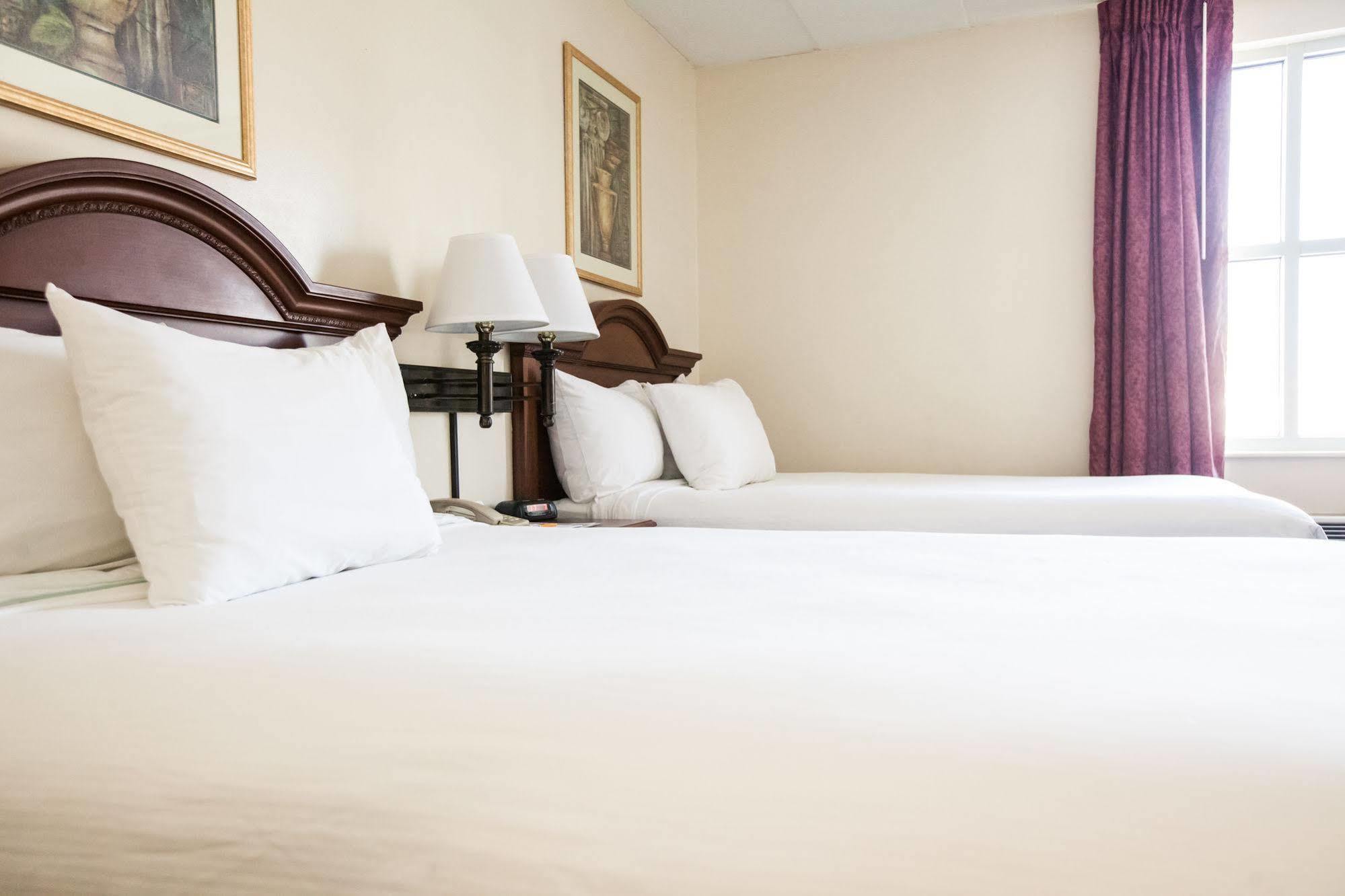 Inns Of Virginia Falls Church Extérieur photo